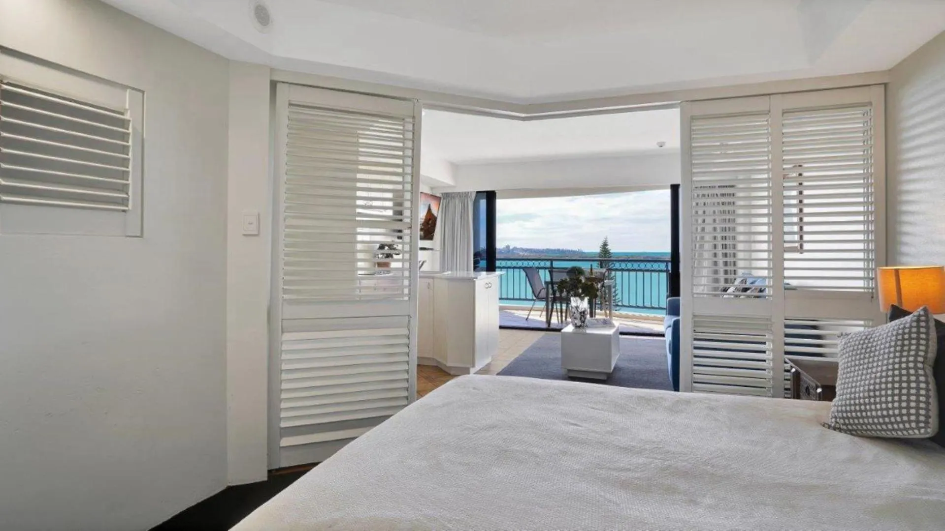 #812 Ramada Resort, Beachfront Golden Beach Austrália